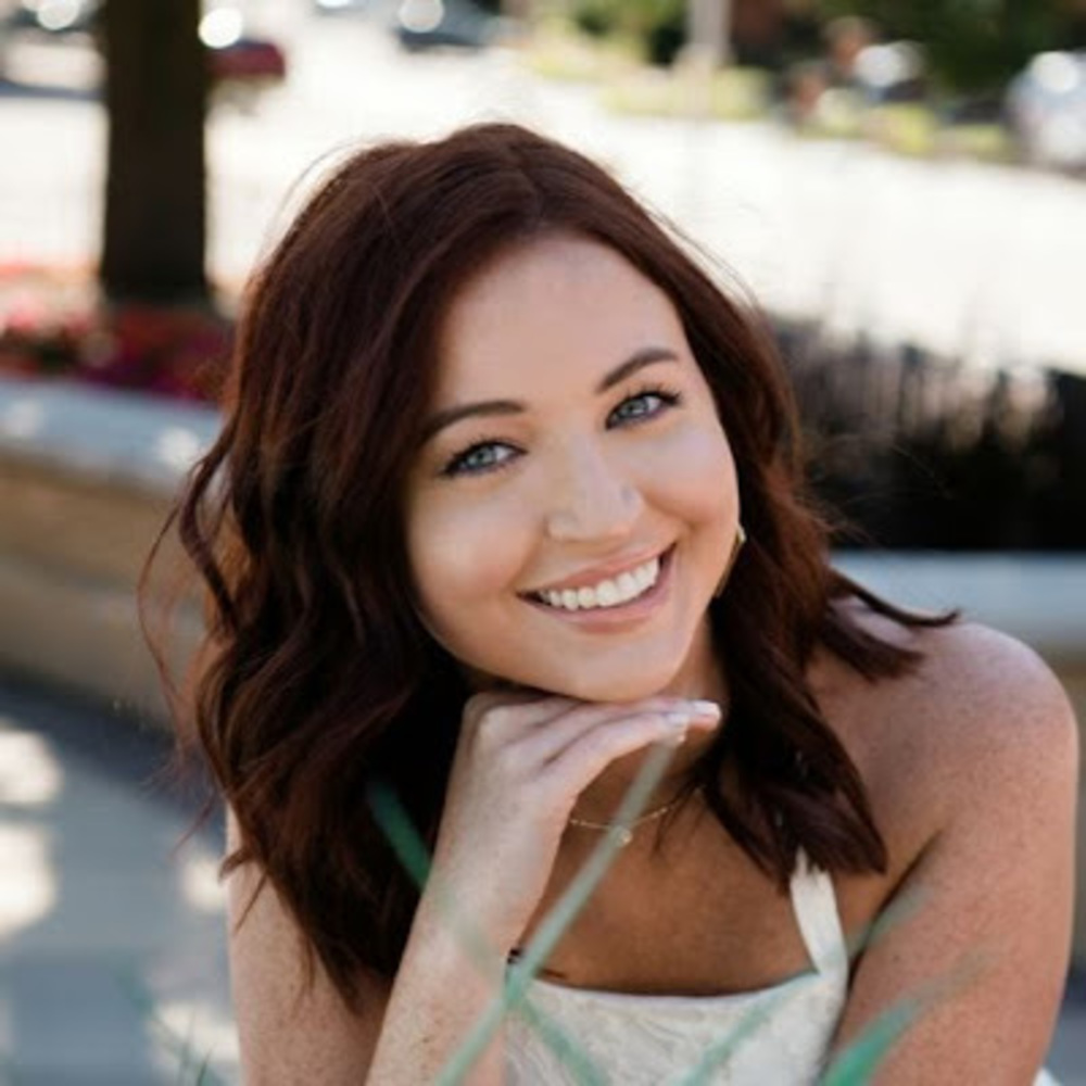 Meet your Posher, Jillian